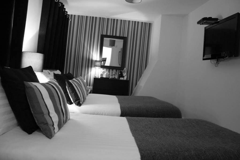 The Metropolitan 4*
